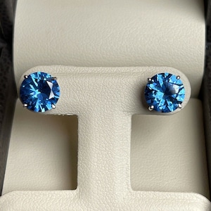 4.00 TCW  Fancy Blue Round Studs Man Made Diamond  Earrings White or Yellow Solid Gold 14k