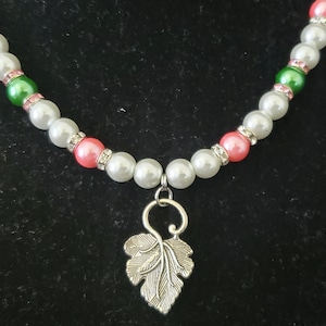 Pink and Green Pearl Necklace, Pink and Green  Leaf Necklace, Elegant Pink & Green Jewelry,  Pink and Green Necklace