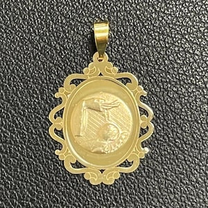 Solid 14k Yellow Gold Personalized Engravable Religious Baptism Christening On Elegant Ornate Medallion Pendant Necklace (Engravable Back)