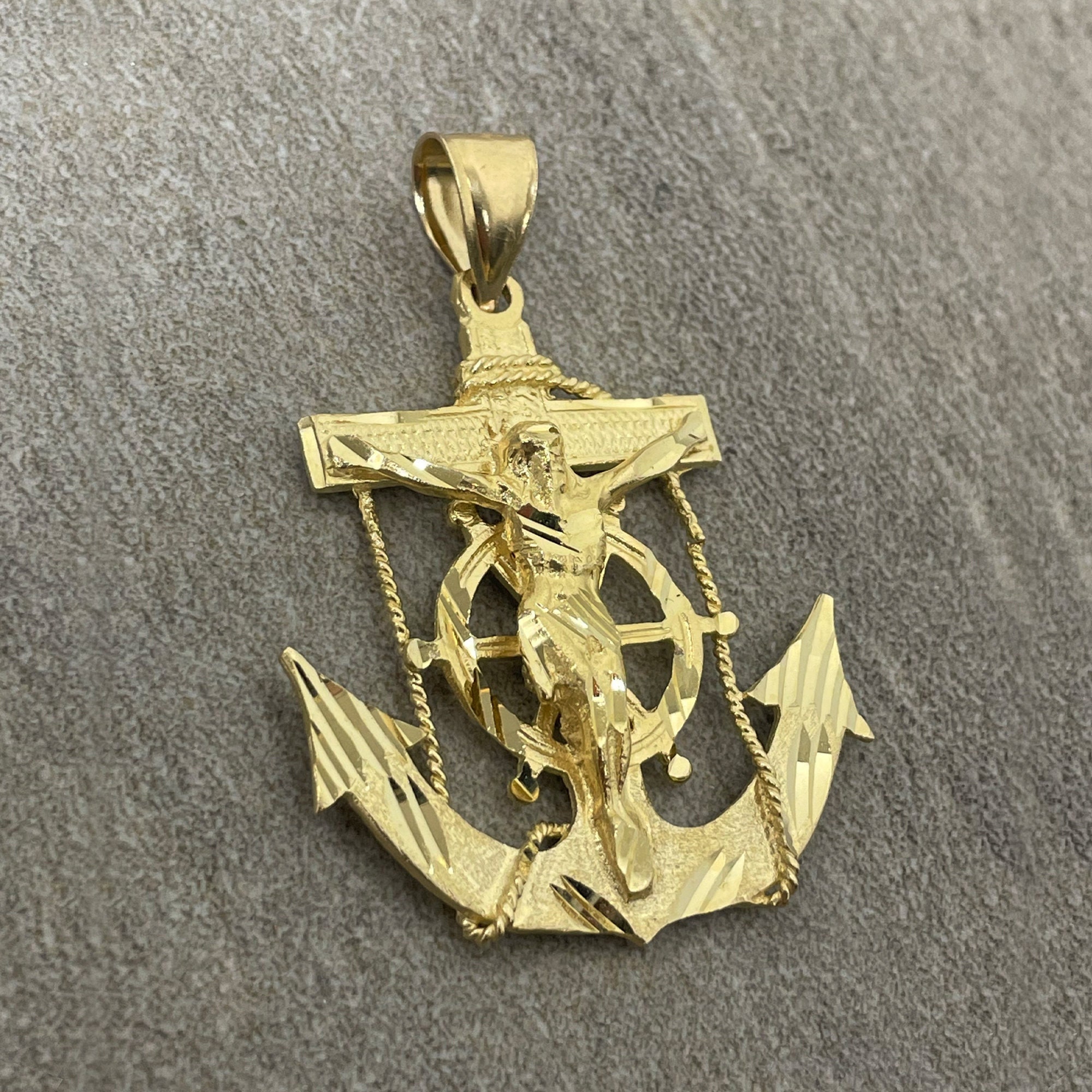 Mariner's anchor crucifix pendant best sale