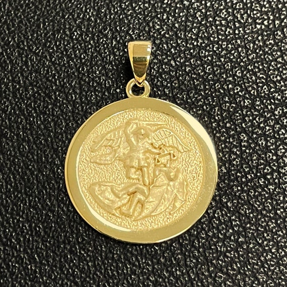 Medal Pendant Saint Michael Charm Gold GUARDIAN [ST MICHAEL GOLD] – Forge Foundry