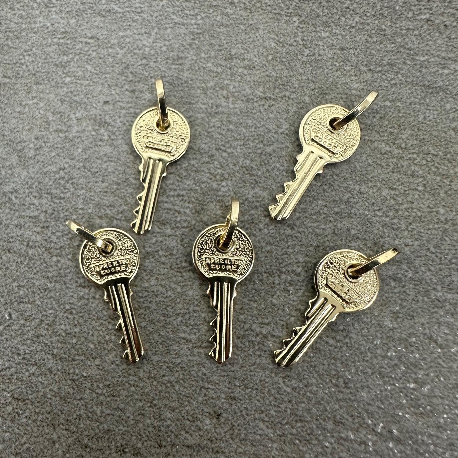 Solid 14k Yellow Gold Love Key With Apre Il Tuo Cuore Charm