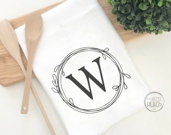 Personalized Tea Towel, Initial  Dish Towel, Personalized Dish Towel, Wedding Gift, Hostess Gift, Kitchen Decor, Wedding Monogram Tea Towel