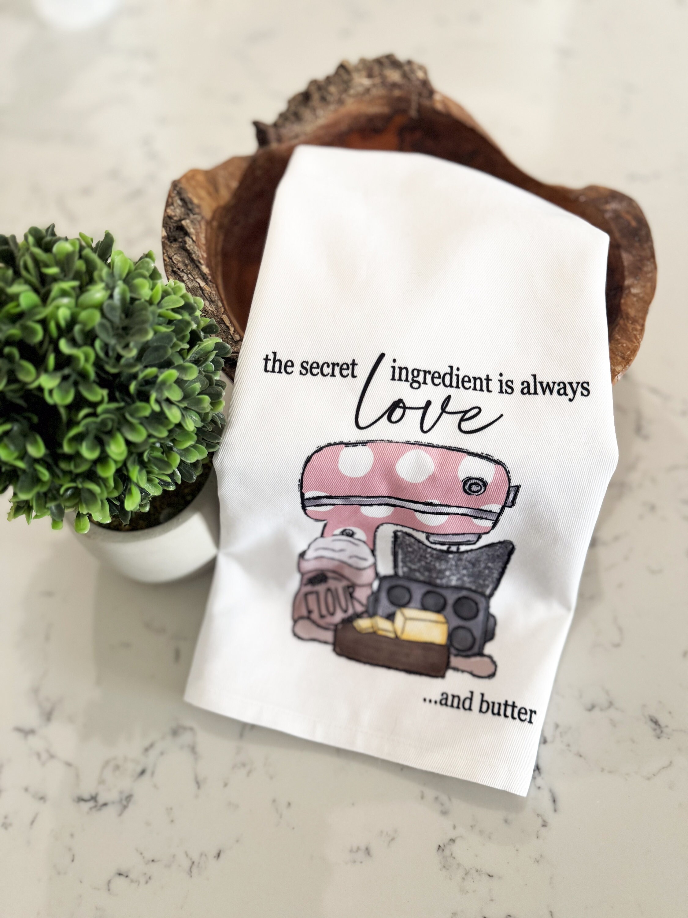 Wandschild „The Secret Ingredient Is Love & Butter“ – Lustige Küchendeko Im Bauernhaus-Stil