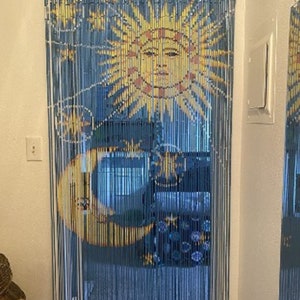 Cortina de cuentas de bambú Sol y Luna: separador de ambientes pintado a mano imagen 7