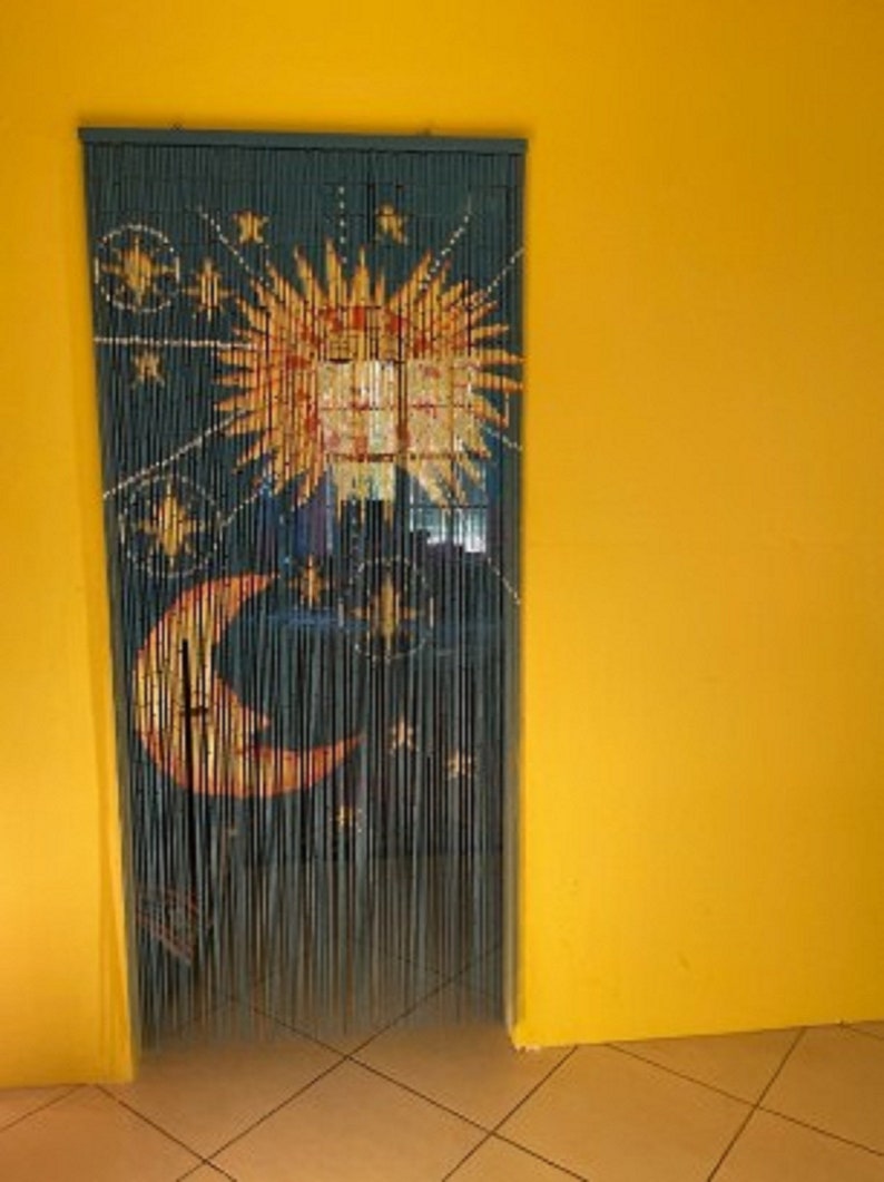 Cortina de cuentas de bambú Sol y Luna: separador de ambientes pintado a mano imagen 8