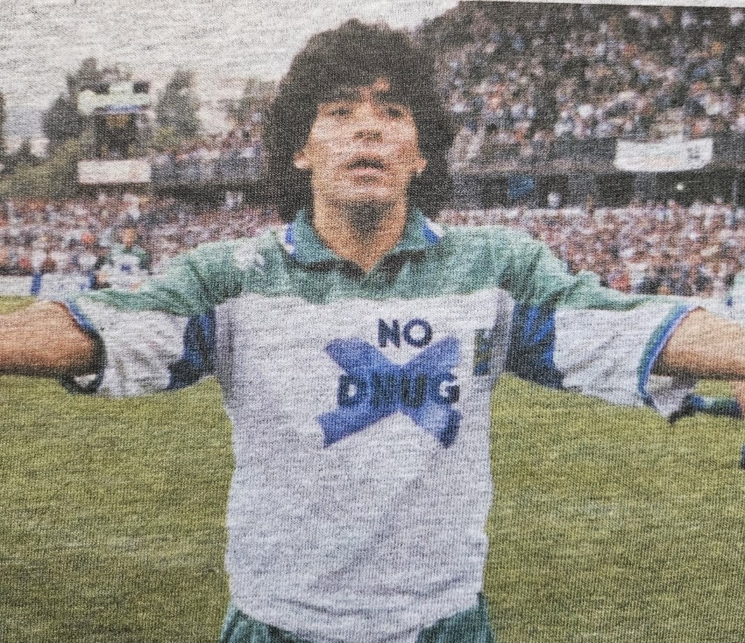 超レア ディエゴマラドーナ ナポリ入団会見時 着用モデル Tシャツ 超レア ディエゴマラドーナ ナポリ入団会見時 着用モデル Tシャツ