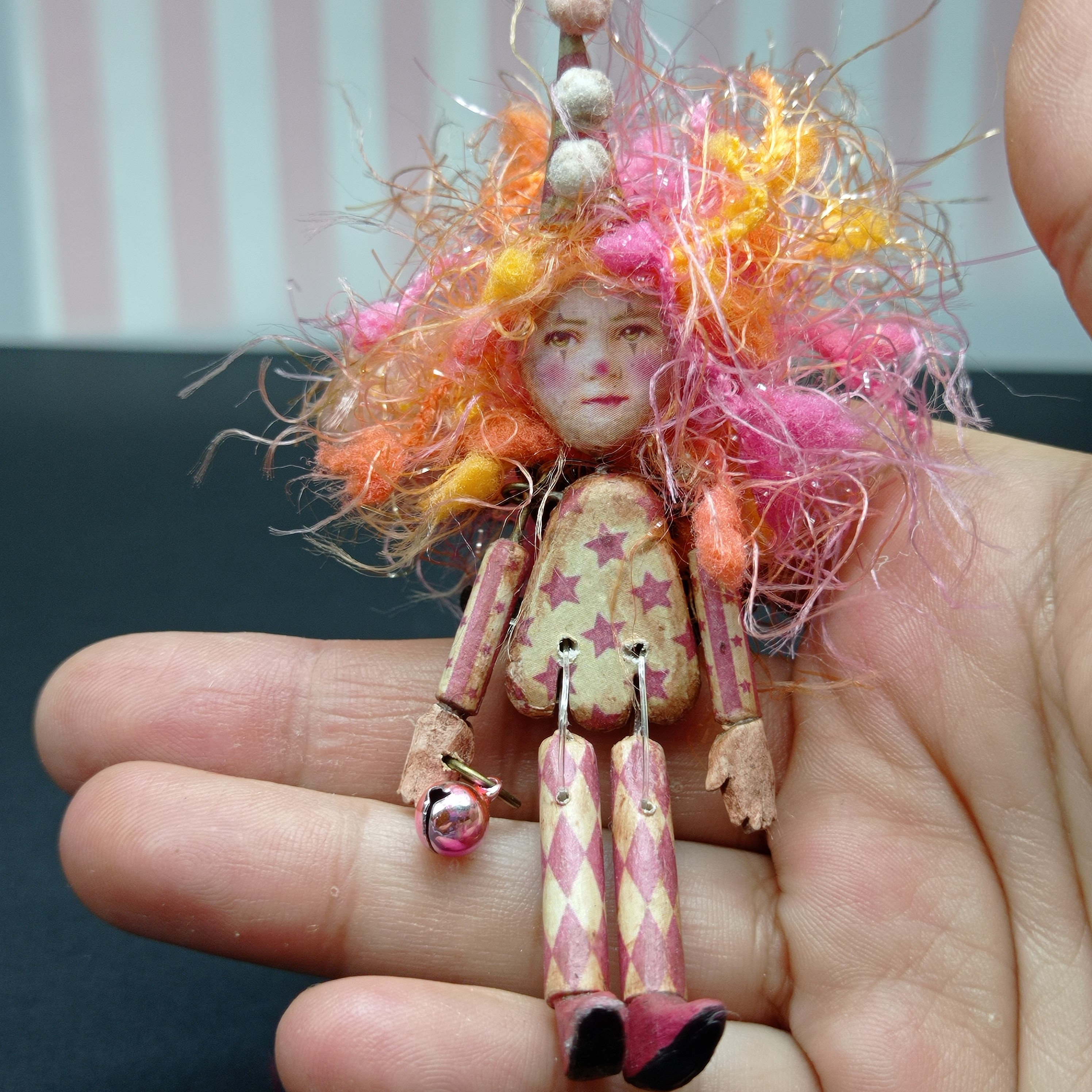The circus star doll Marionette. lovely Colombina/Pierrot with wireless mechanism. A puppet that comes to life with your movements.