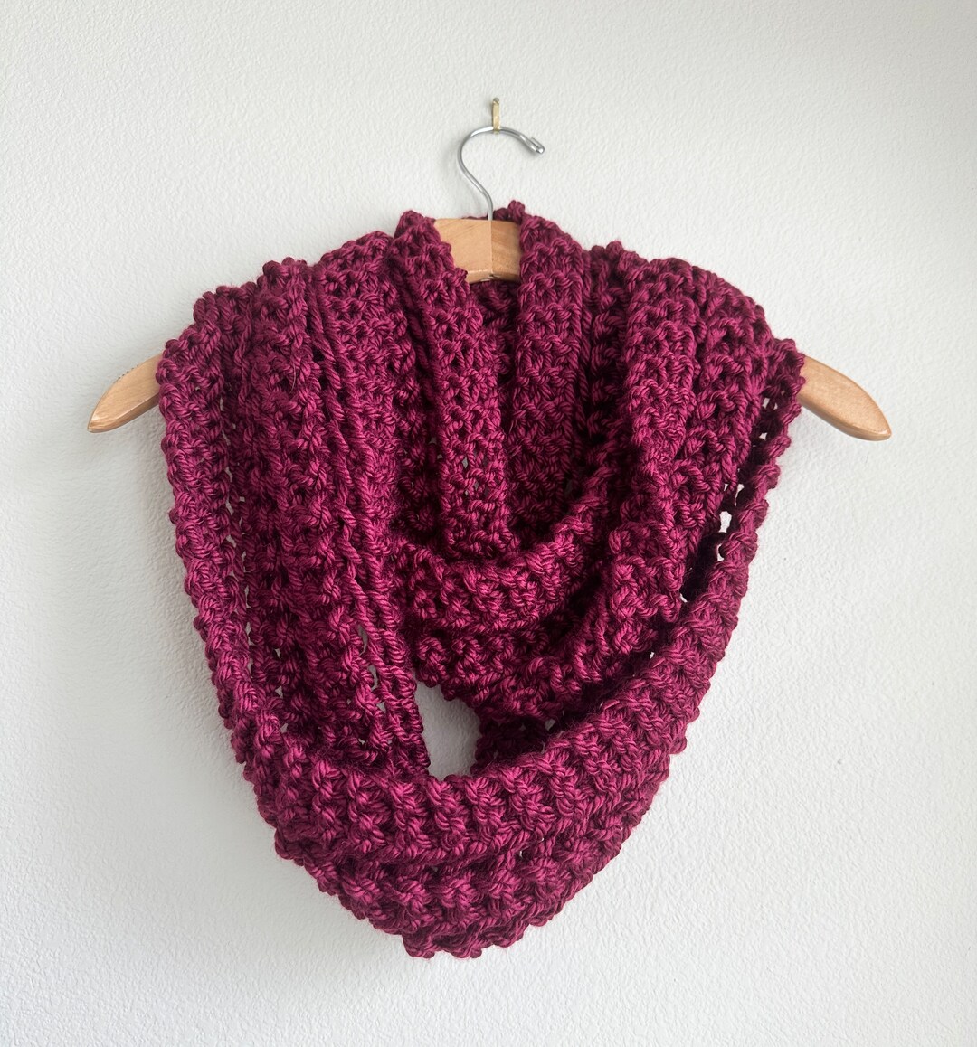Handmade Hand Knit Chunky Bulky Infinity Scarf Wool Free Acrylic ...