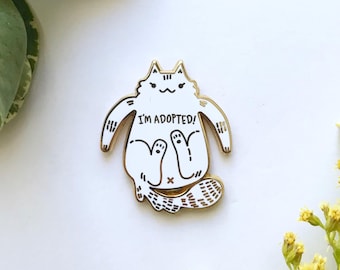 White Cat Enamel Pin / Pocket Pin / Lapel Pin