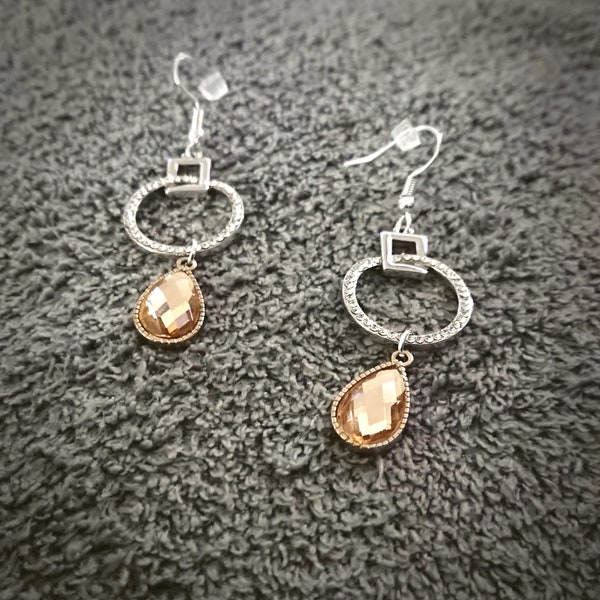 Boucles d'oreilles cercle et pendant rosé