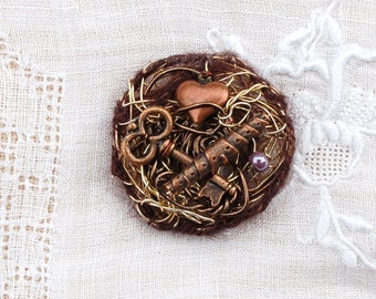 Brooch made of wire and round mohair "heart"