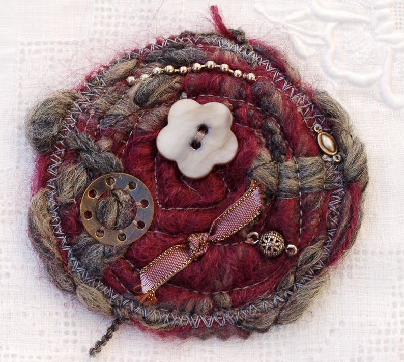 Wool plum and gray flower brooch image 2