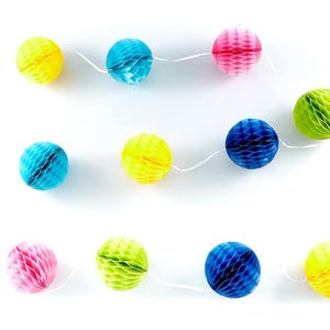 Multicoloured Honeycomb Garland: 7ft Party Decorations