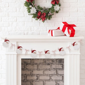 Santa and Bow Garland, Festive Decorations, Rustic Christmas, Santa Decorations, Christmas Party Garland, Holiday Mantle Decorations