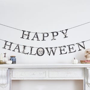 Creepy Chic Happy Halloween Card Banner, Halloween Party Decoration, Haunted House Halloween Backdrop, Halloween Garland Sign