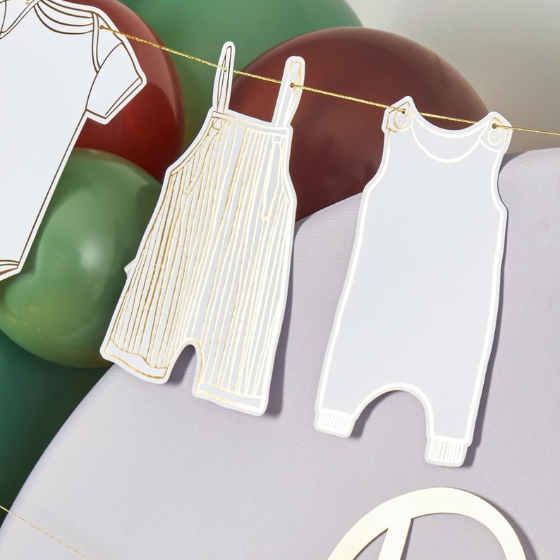 Girlande mit Goldfolie: Neutrale Babyparty Dekoration Bild 4