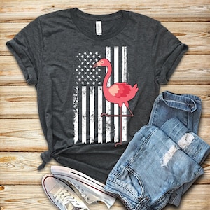 Pinkes Flamingo-Shirt / Tank Top / Hoodie / Amerikanische Flaggen-Shirt / Pinkes Flamingo-Liebhaber-Shirt / Pinkes Flamingo-Geschenk / 4