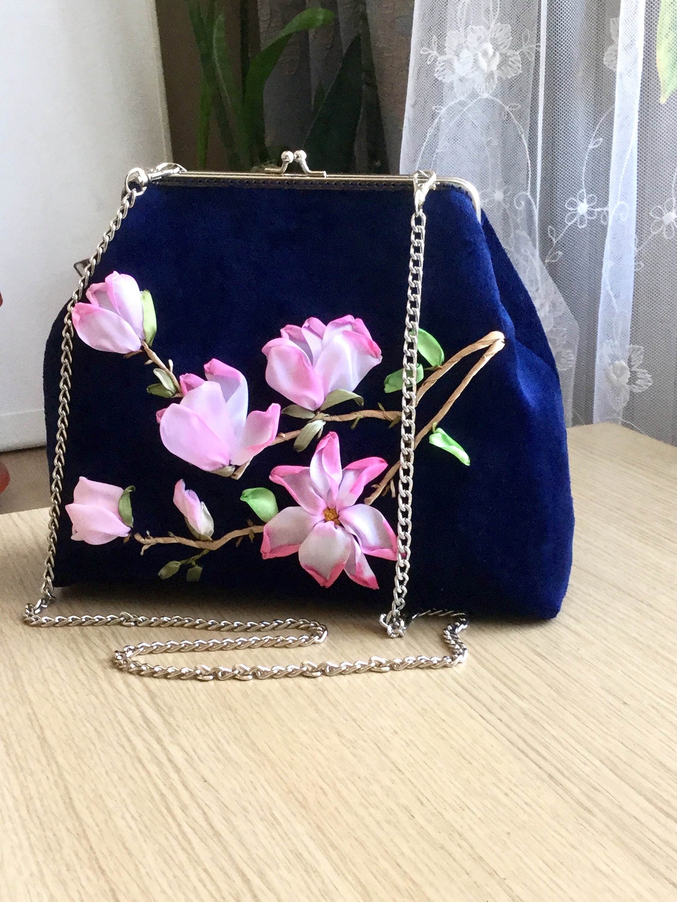 day velvet bag