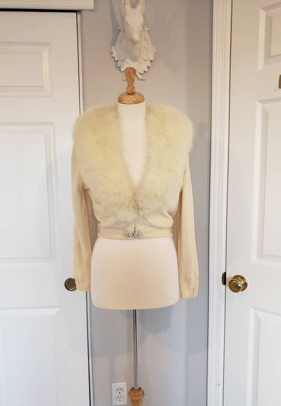 1950s Cashmere and Arctic Fox Fur Collar Cardigan… - image 2