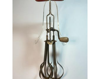 ECKO Egg Beater A & J Super Center Drive Hand Mixer Kitchen Baking Tool USA 1940