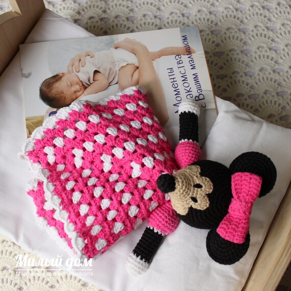 minnie mouse lovey