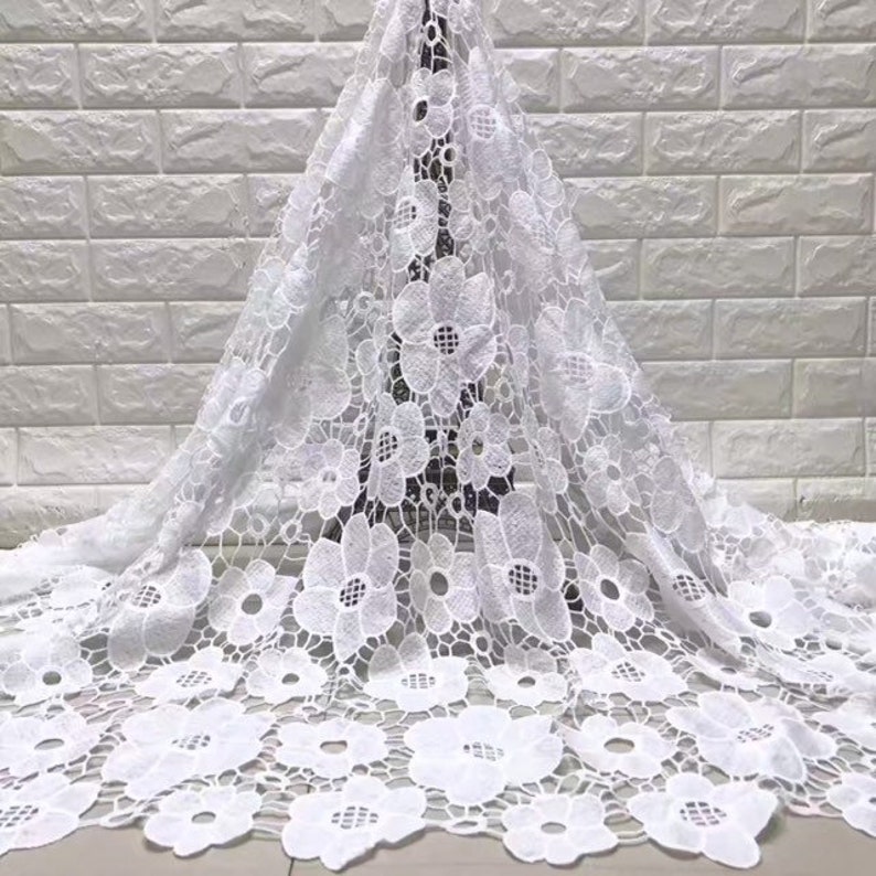 Guipure Lace Fabric New design Embroidered Cord Lace Fabric Bridal Lace For Dresses 5 Yard