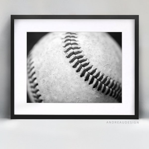 Baseball Ball Home Decor, schwarz und weiß Softball druckbare Kunst, Ball Spieler Trainer Geschenk Wand Kunstwerk, Teenager Junge cooles Poster, MLB Baseball