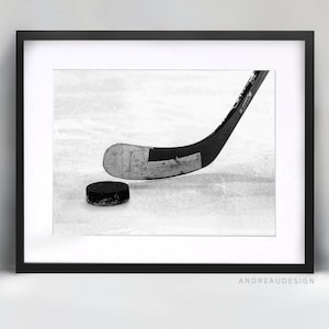 Hockey Stick and Hockey Puck Home Decor, Black and White Printable Art for Teen, Ice Hockey Player Coach Gift Artwork, Teenage Boy Wall Art