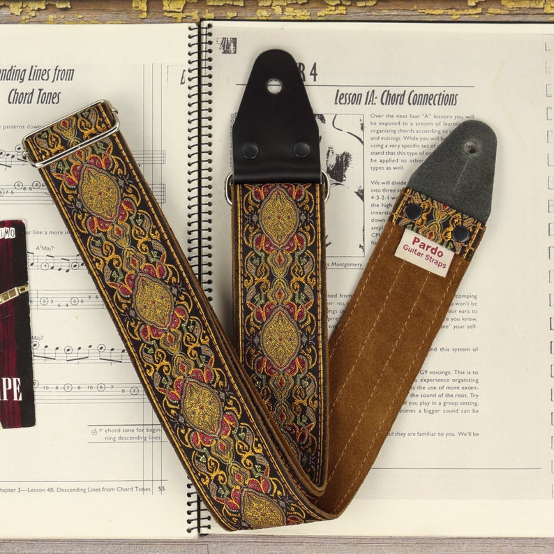 Pardo Brown Royal hippie guitar Strap