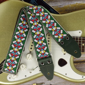 Jimi Hendrix-Inspired Green Guitar Strap – Vintage Hippie Style