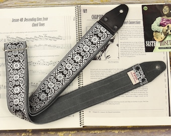 Guitar Strap for Electric Guitar Black Spirals - Engrave your name