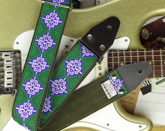 Grüner Vintage Gitarrengurt – Handgefertigtes Jacquard Design mit Retro-Muster
