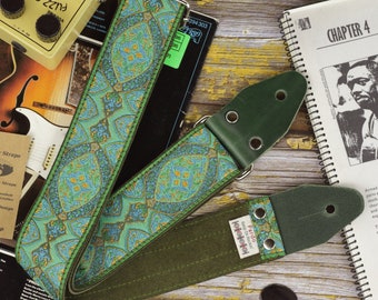 Green Guitar Strap, for electric and bass guitars, with woven Jacquard Fabric and Hippie pattern
