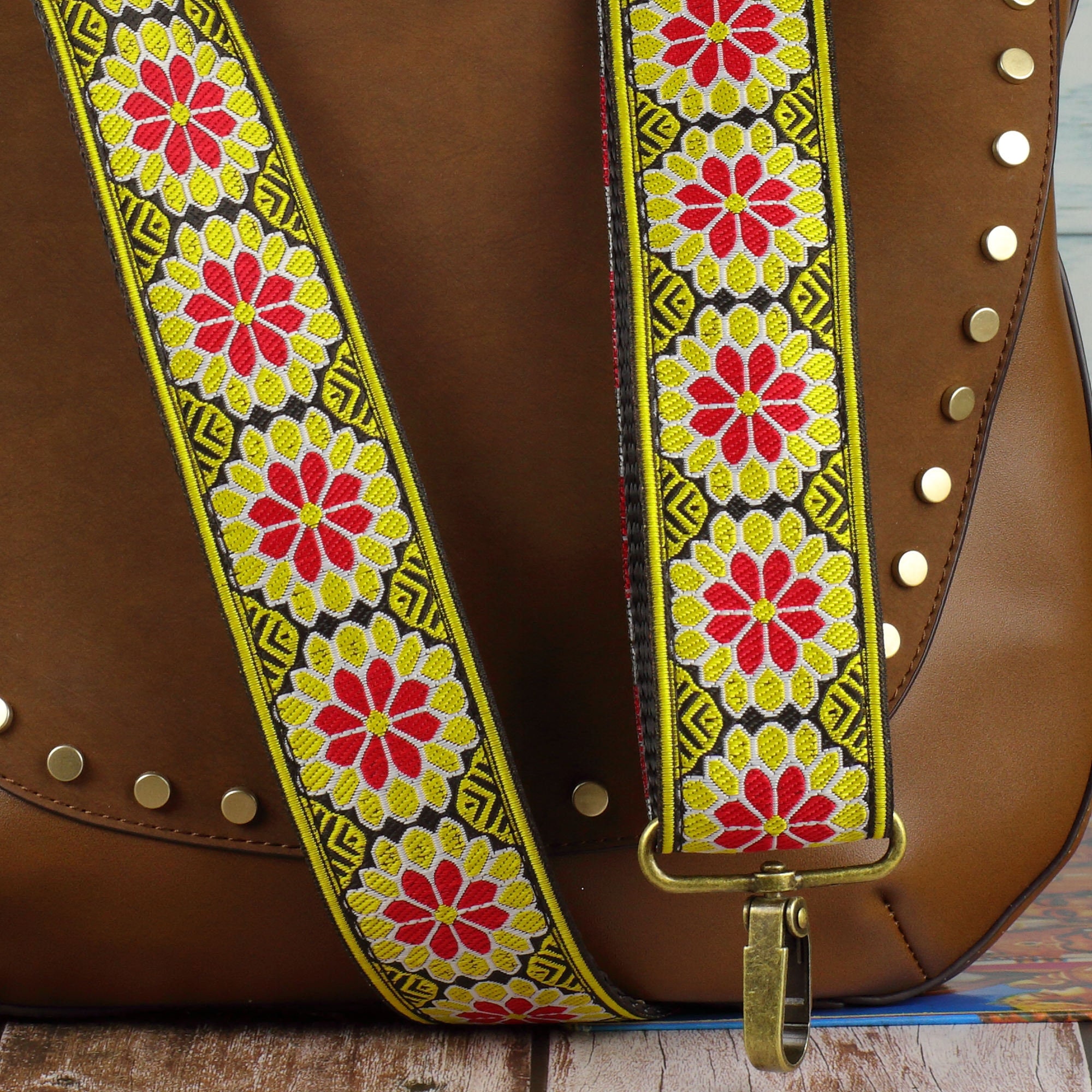 Green purse guitar strap with flowers based in Hippie guitar straps