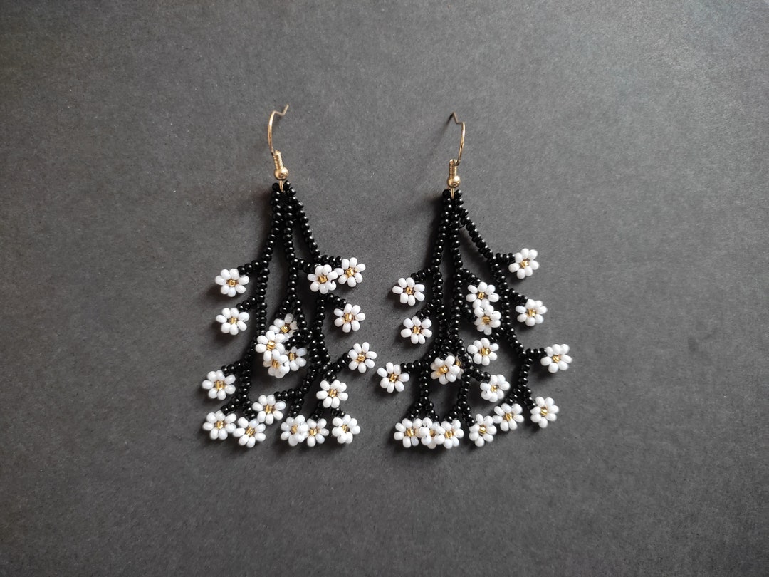 Daisy Flower Earrings Black Fringe Earrings White Seed Bead - Etsy