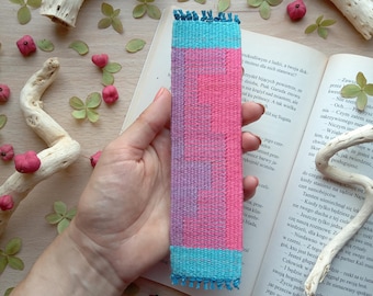 Colorful hand woven bookmark for paper book lovers. Handmade yarn bookmark gift for teacher, librarian, bookworm, friend, sister, mother.