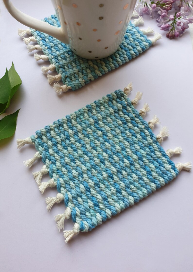 Set of two ocean blue handwoven coasters made of hand-dyed cotton cord. Mug coasters for table decoration. Nautical decor for dinning room. zdjęcie 10