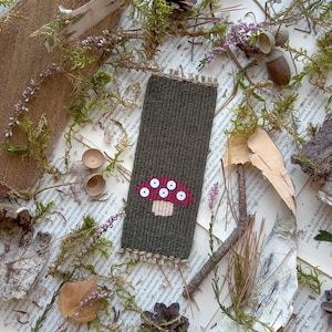 Woven mushroom bookmark. Handwoven yarn bookmark for paper book lovers. Gift for teacher, librarian, bookworm, friend, sister, mother.