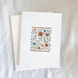 Cartão de felicitações floral pintado à mão, em branco, com duas dobras, Fine Art, 4x5,5" vertical, multicolorido