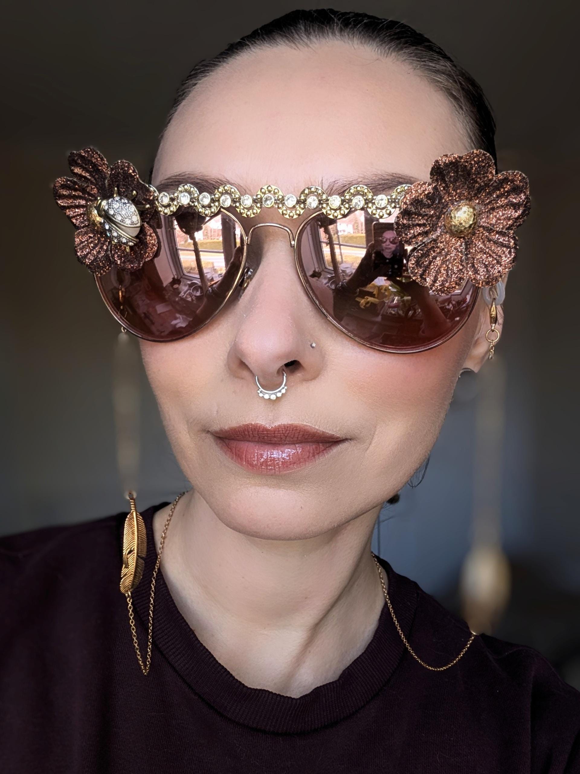 CHAMPAGNE ITALY GLAM GOLD RHINESTONE SUNGLASS The Jetsetter Capri Sunglasses - Champagne | Viola Milano main image 3