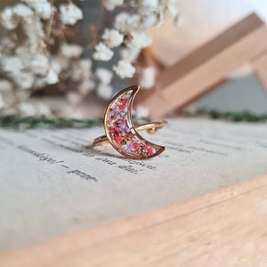 Crescent Moon Adjustable Ring, Botanical Ring, Gold Fairy Ring, Celestial Ring, Real Flower Resin Ring, Dainty Jewellery For Her, Mum Gift image 5