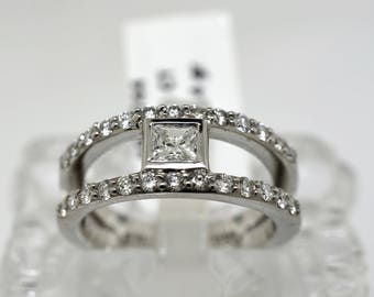 18k White Gold And Princess and Round Cut Diamond Ring. Size 6