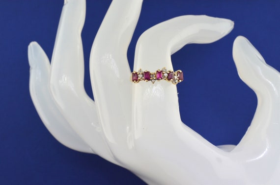 14k Diamond And Ruby Ring. Size 5.5 - image 6