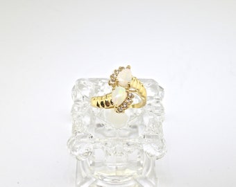 14k Gold, Opal And Diamond Ring. Size 6.5