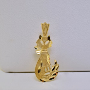 14K Yellow Gold Cat Charm