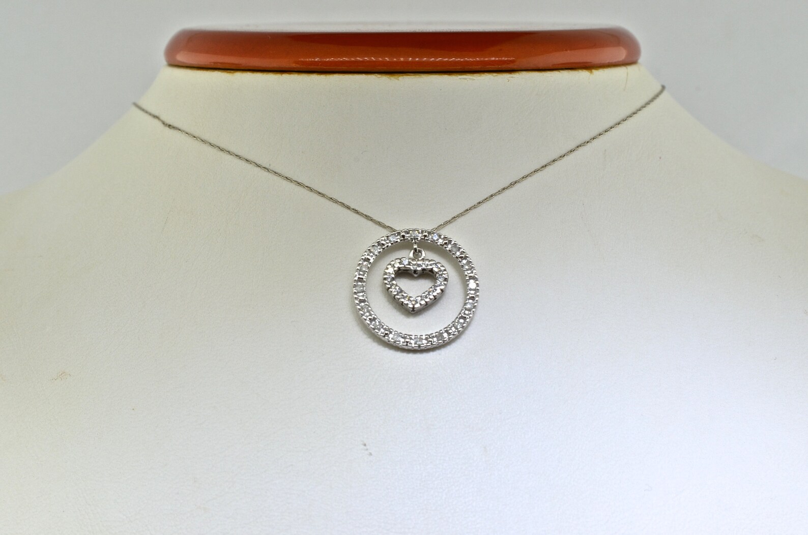 Circle of love pendant Clearance