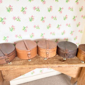 Vintage Suitcase/ Leather Suitcase/collar Box/vintage Suitcase