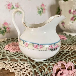 Vintage jug/pink flower china jug/china jug/rose china/vintage decor/vintage china