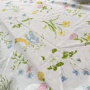 Vintage fitted sheet/Floral sheet/retro sheet/cotton sheet/ vintage sheet/vintage bedding/vintage linen/single sheet